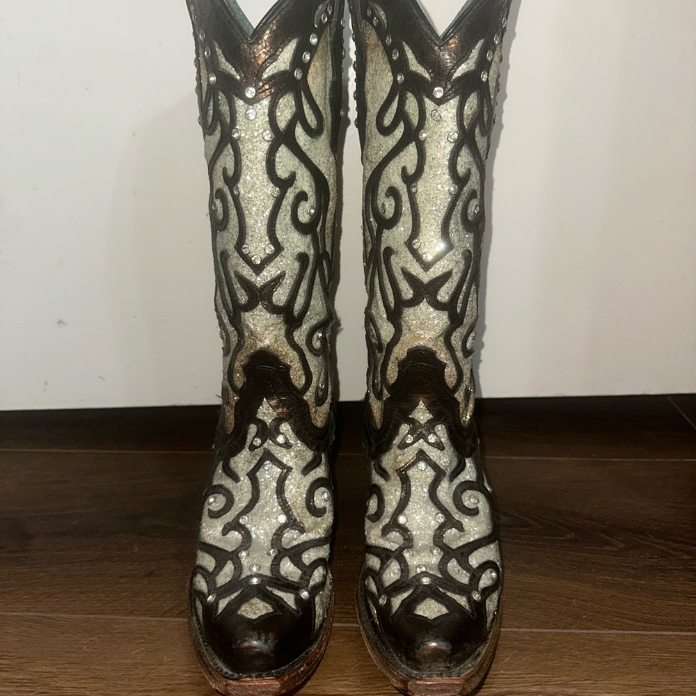 Sparkling Western Cowboy Boots
